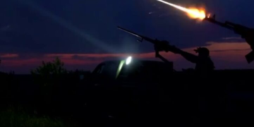 Сильні вибухи напередодні Нового року: ворог атакує Київ та область