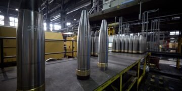До 100 000 снарядов в год: В Украине запустят производство артиллерийских боеприпасов калибра 105 мм.