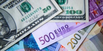 ЕС назвал две схемы использования замороженных денег России для Украины