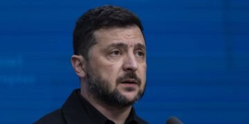 Россия обходит украинскую ПВО благодаря Беларуси, – Зеленский