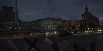 Київ в умовах блекауту: графіки відключень та нові маршрути громадського транспорту