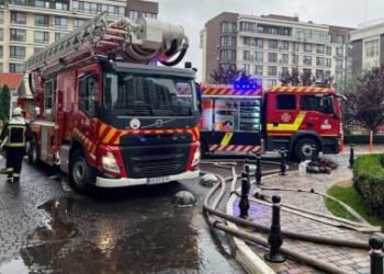 Тривога, дрони і пожежа в багатоповерхівці: що сталося в Києві