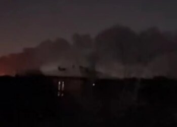 Новый год в России начался с пожаров: горят нефтебаза и НПЗ. ВИДЕО