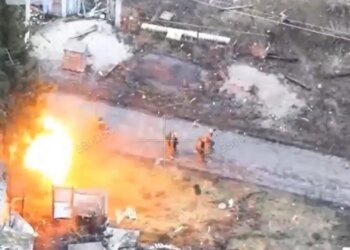 Украинские бойцы показали, как уничтожают российских мародеров. ВИДЕО