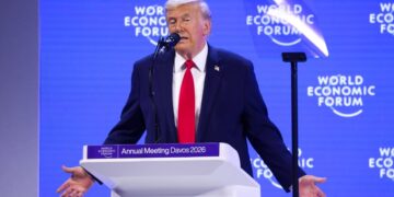 Трамп пообещал “завершение войны в Украине” и подписал устав “Совета мира”