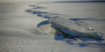 Загроза життю під виглядом події: що відомо про «захід» на воді під Києвом