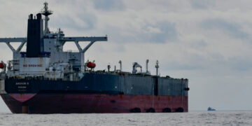 Европа открыла охоту на “теневой флот” Путина: ISW раскрыл подробности