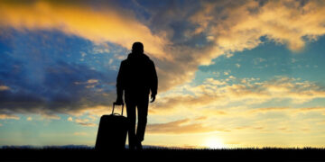 Выезд за границу: выпустят ли снятого с воинского учёта мужчину