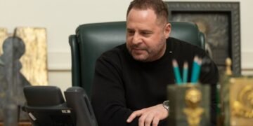 Ермак восстановил право на адвокатскую деятельность после ухода из ОП и обещаний уйти на фронт