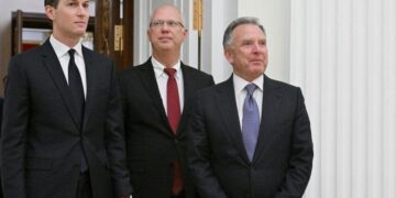 Киев уже согласен: появились детали переговоров команды Трампа с посланником Путина