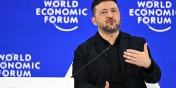 Каждый “Виктор”, который продает интересы Европы, заслуживает подзатыльник, – Зеленский