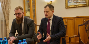 “Украина не позволит равнять себя с агрессором”: МИД высказал претензии Красному Кресту