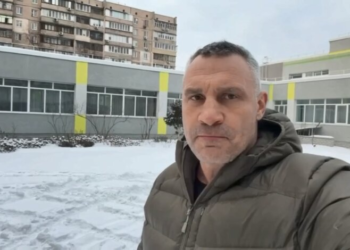 Почти 600 многоэтажек остались без воды и тепла: Кличко назвал самый пострадавший район