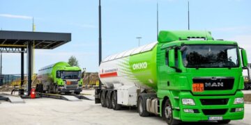 Дефицит водителей диктует условия: крупные сети АЗС вытесняют малый бизнес