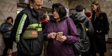 Россия запустила по Украине крылатые ракеты и летят дроны: в Киеве раздаются взрывы