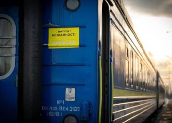 В Киевской области развернули первые “Вагоны несокрушимости”