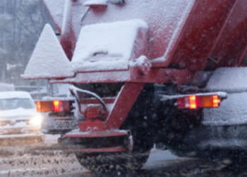 Центр Києва у великих заторах: напрямок, де складно проїхати водіям