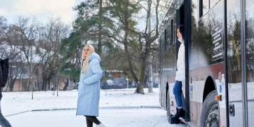 Нові зупинки і маршрути: який транспорт Києва змінить рух на добу