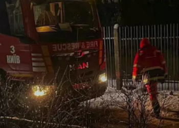 Вогонь спалив квартиру і її мешканку: в Києві сталась смертельна пожежа, – ФОТО