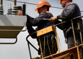 Енергетики прискорюють відновлення світла: яка ситуація в Києві та області