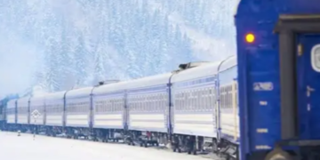 Удар БпЛА зупинив залізничний рух: для пасажирів із Києва змінено маршрут