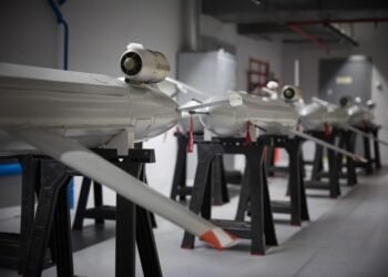 В Украине работает более 500 производителей дронов и свыше 20 частных компаний по изготовлению ракет.