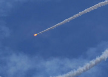 Вибухова небезпека по всьому Києву: лунають сирени і постріли в небі