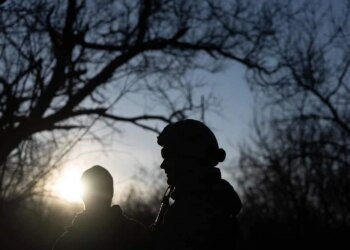 На фронті 312 боїв, Покровський та Костянтинівський напрямки найгарячіші: карта від Генштабу