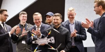 Зеленский “приоткрыл завесу” первого немецко-украинского завода дронов для ВСУ (видео)