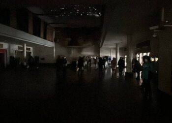 Метро в Києві паралізовано: пасажири опинилися у темряві