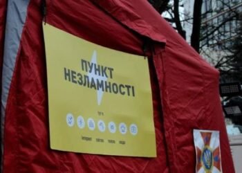 Удар по теплу Києва: сотні будинків у двох районах на межі замерзання