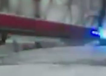 Хвилини на виживання: на Київщині родина з немовлям застрягла в полі, – ФОТО