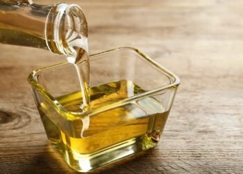 Выручка от экспорта продуктов переработки сои и рапса существенно взлетела после введения пошлины на вывоз сырья.