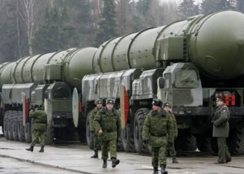 Почему РФ бьет баллистикой днем и чем на самом деле опасен “Орешник”: разбор