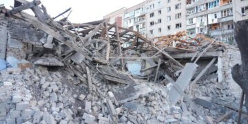 Россияне обстреляли Запорожье: один погибший, среди раненых — подросток. ВИДЕО