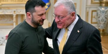 Прямолинейность и сила: Келлог увидел в Зеленском черты Трампа