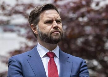 Вэнс объяснил, почему Трамп мечтает закончить войну в Украине