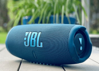 Как купить колонку JBL и получить максимум звука