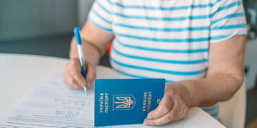 Польша закрутила гайки украинцам: что радикально изменилось с 5 марта