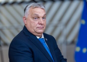 ЕС готовит “план Б” на случай победы Орбана: пять способов “укротить” Венгрию