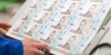 Деньги закончатся в июне: почему Украина снова на грани финансового краха