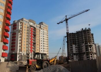 Украинцы ориентируются на безопасность и автономность: застройщики рассказали о трендах на рынке нового жилья.