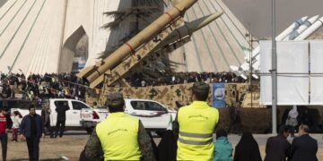 Иран баллистикой ударил по крупнейшему в мире СПГ-комплексу в Катаре