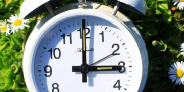 Оновлення часового механізму: міські годинники Києва змінять час