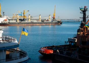 Несмотря на усиление российских ударов, инвесторы сохраняют интерес к украинской портовой инфраструктуре.