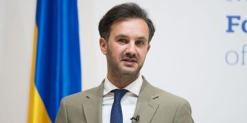 Кредит несмотря на “Дружбу”: Украина надеется, что ЕС найдет механизмы обойти Орбана