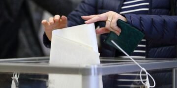 Украине не хватит заграничных участков для выборов после войны: МИД предлагает решение