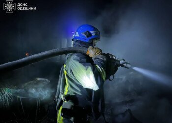 Російські дрони атакували цивільне судно на шляху до Одеси