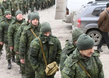 Командиры РФ угрожают бойцам расправой за отказ идти в атаку — перехват ГУР