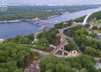 В Киеве «исчез» аттракцион за миллион: экс-директор парка получил подозрение
